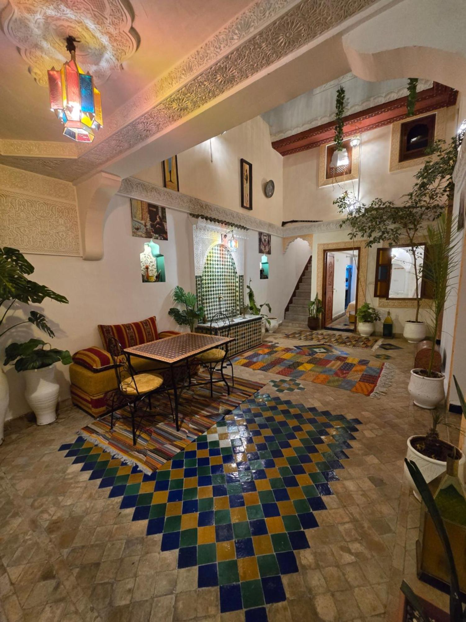 Dar Khmissa Fes Acomodação com café da manhã Exterior foto