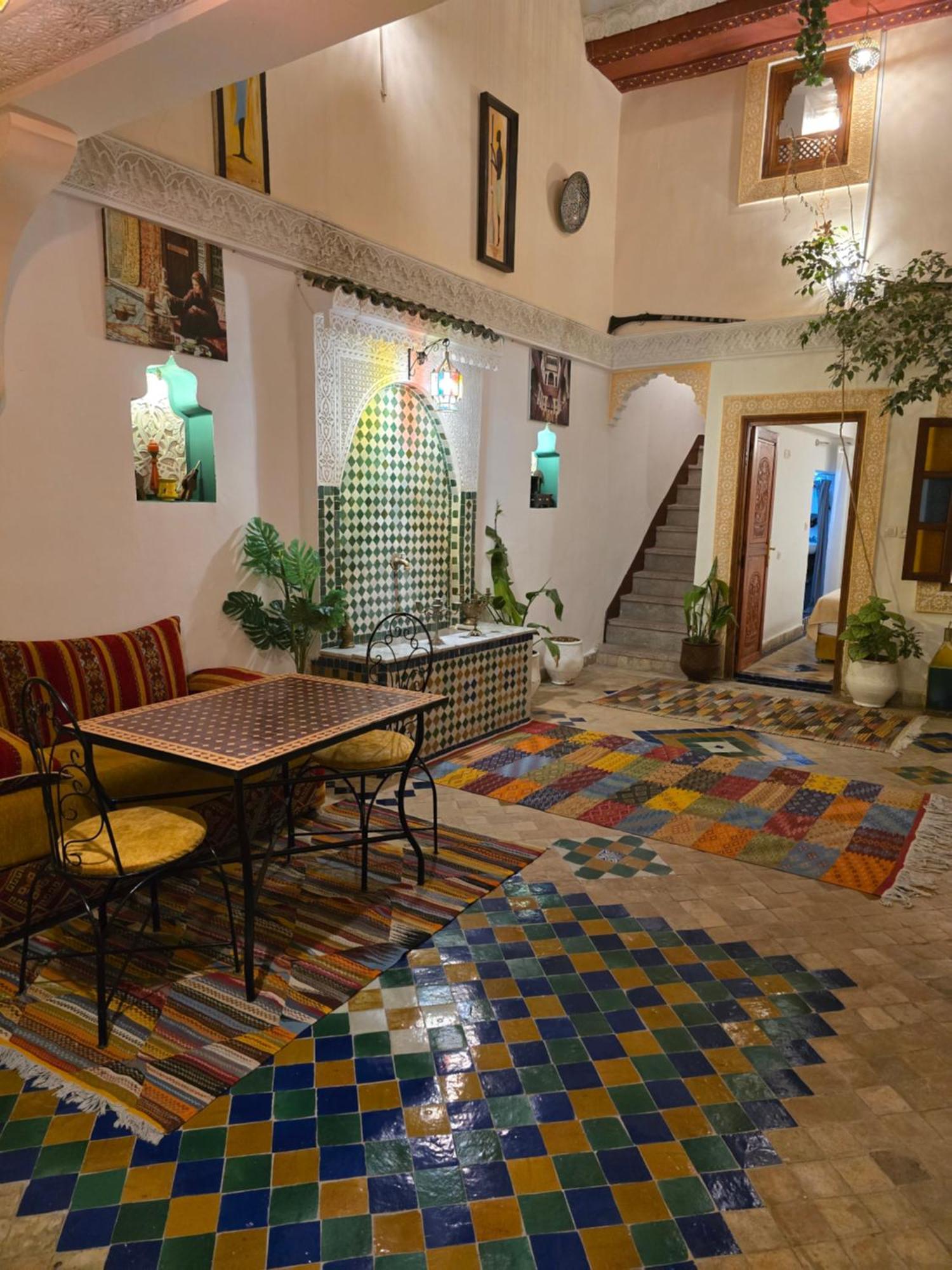 Dar Khmissa Fes Acomodação com café da manhã Exterior foto