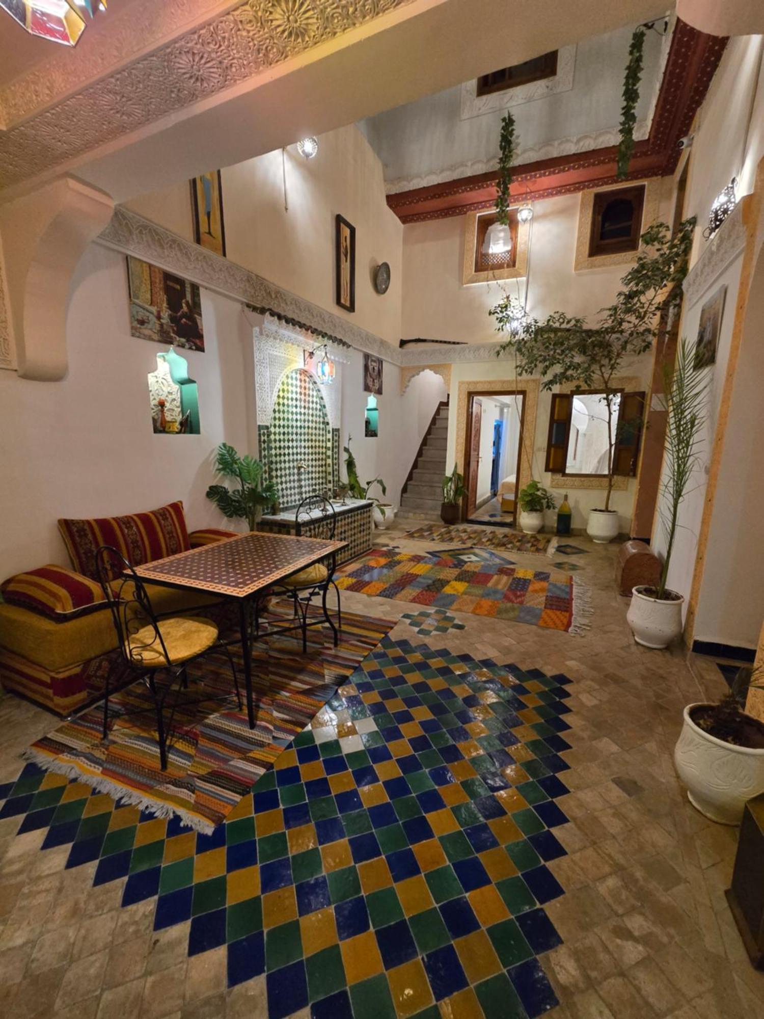 Dar Khmissa Fes Acomodação com café da manhã Exterior foto